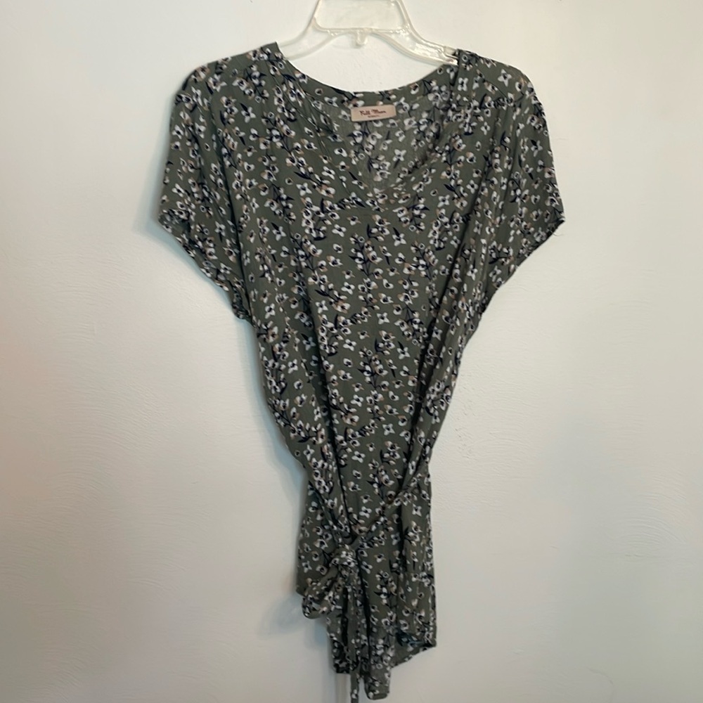 Green floral maternity top
